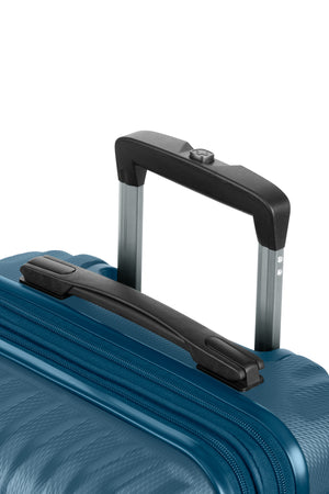 SWISSGEAR Energie Carry-On Spinner in Atlas Blue