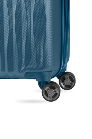 SWISSGEAR Energie Carry-On Spinner in Atlas Blue