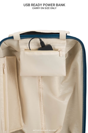 SWISSGEAR Energie Carry-On Spinner in Atlas Blue