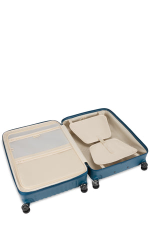 SWISSGEAR Energie Large Checked Spinner in Atlas Blue