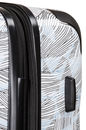 Swissgear 7330 Expandable Hardside Spinner Luggage Expands for additional interior space
