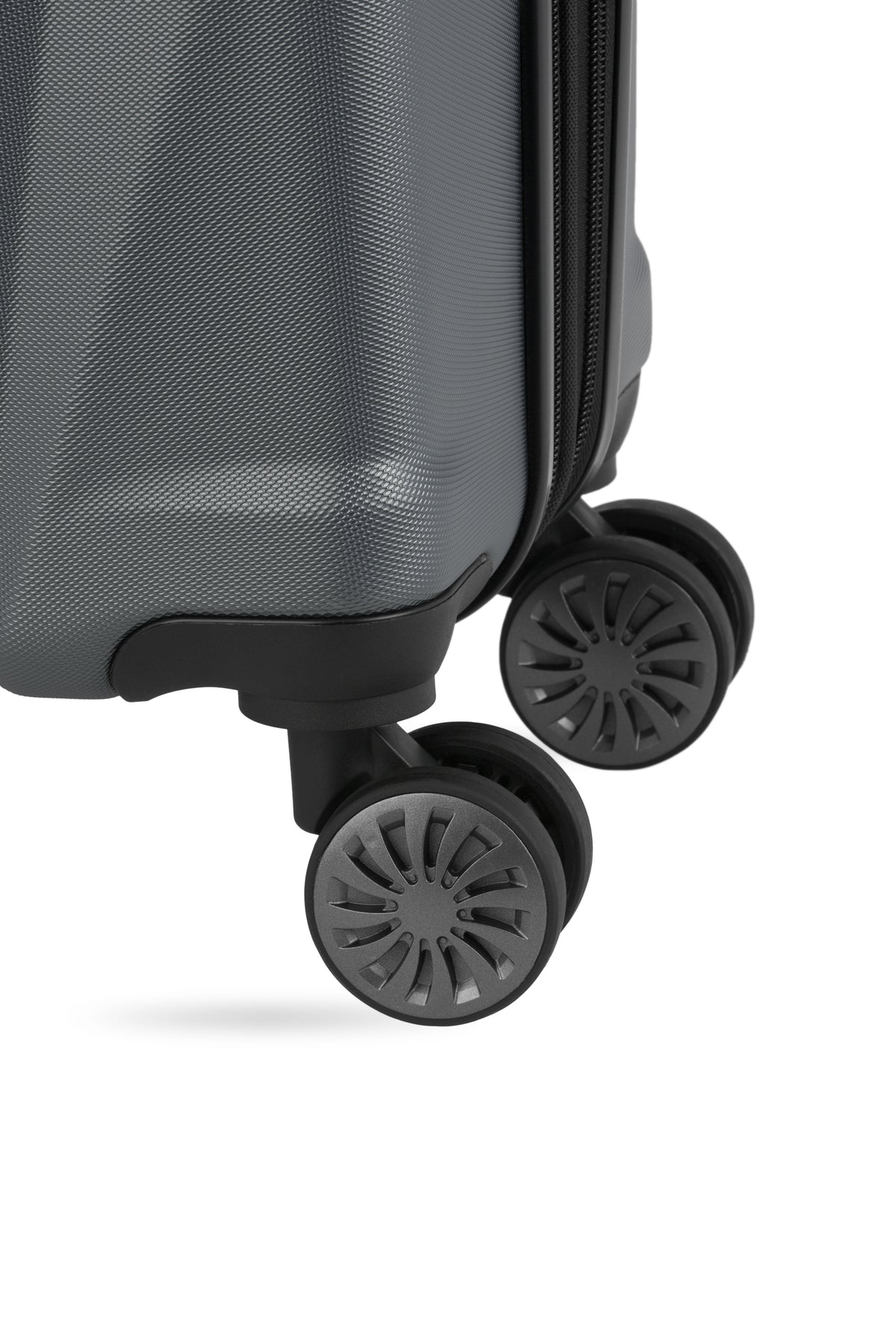 SWISSGEAR Cascade Carry-On Spinner - Dark Grey - 09