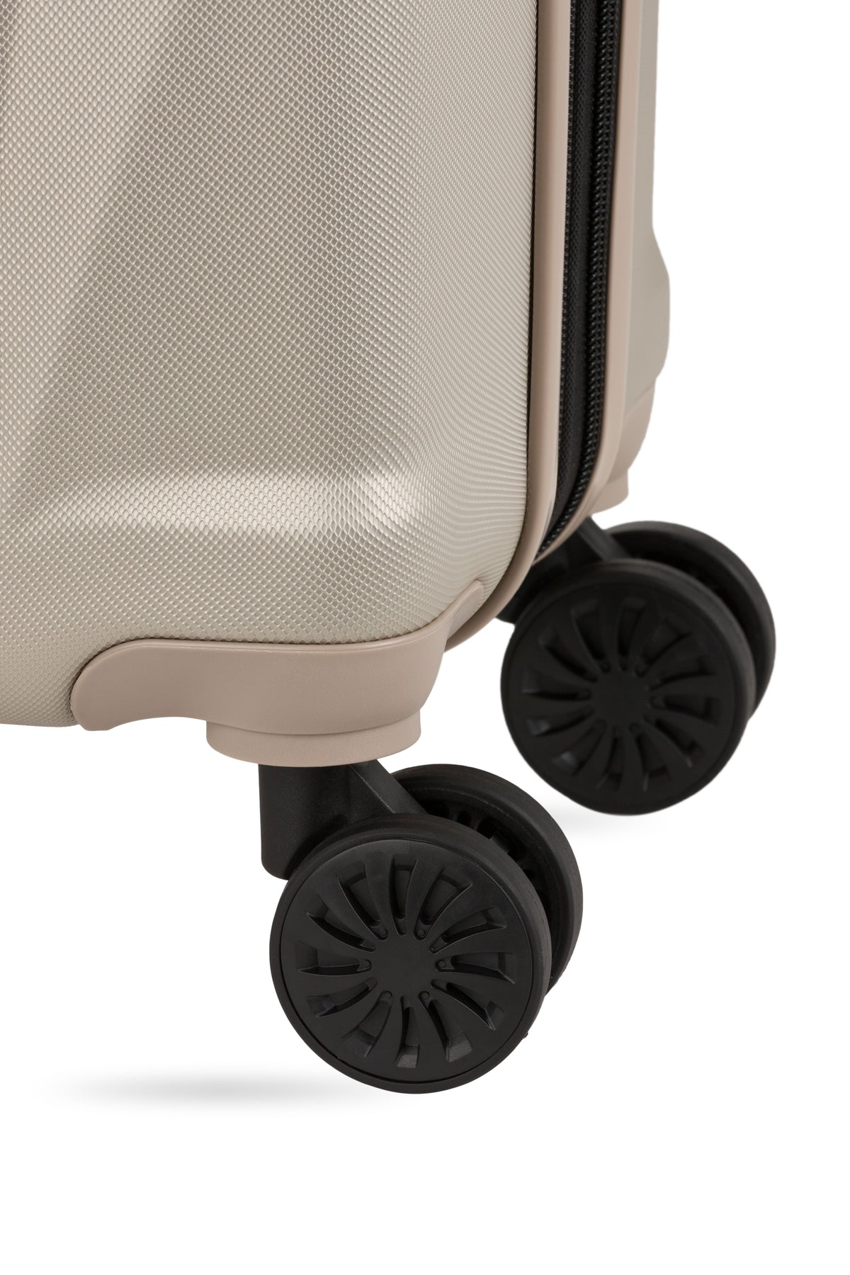 SWISSGEAR Cascade Carry-On Spinner - Sand - 13