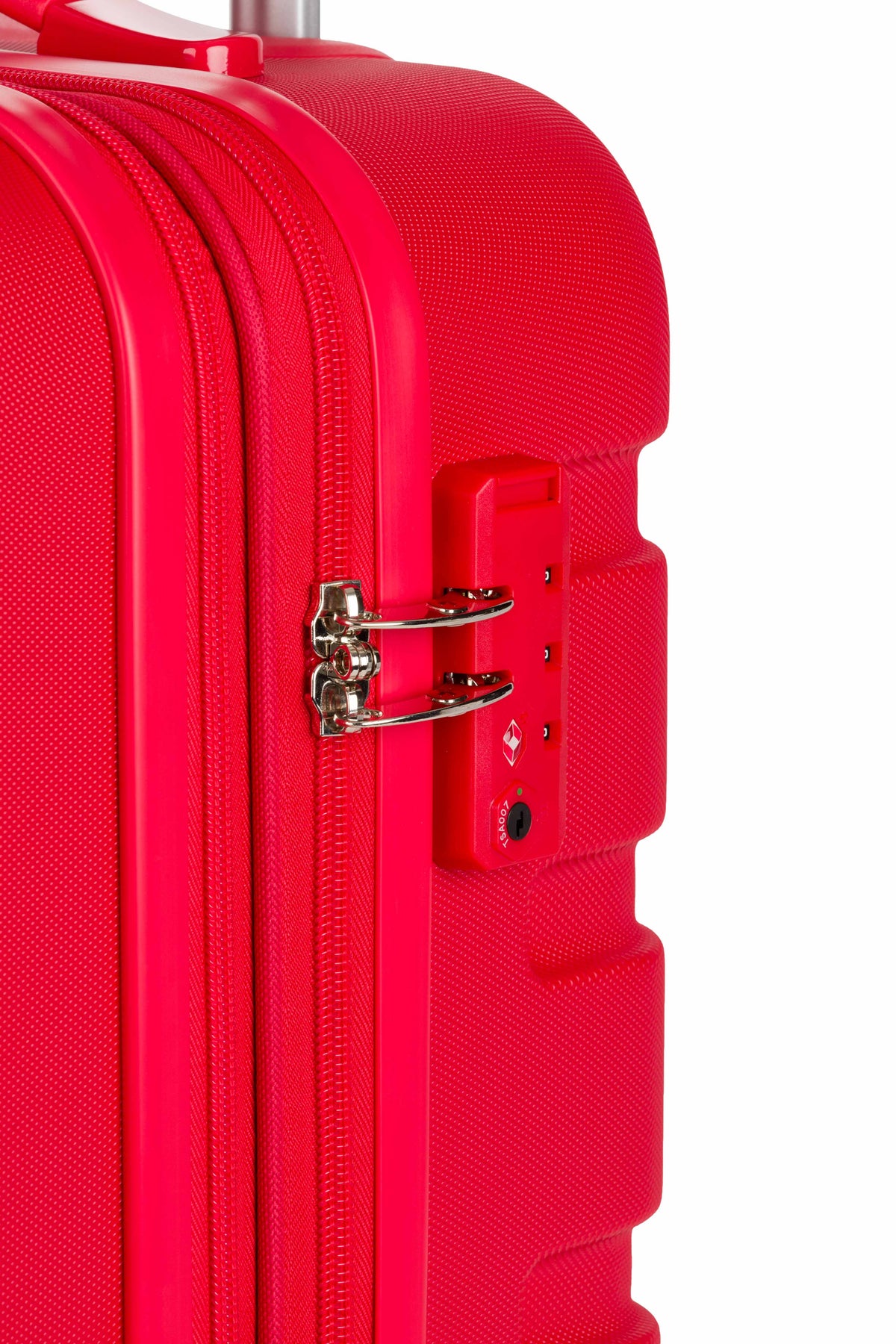 SWISSGEAR Signature Carry-On Spinner - Red - 08