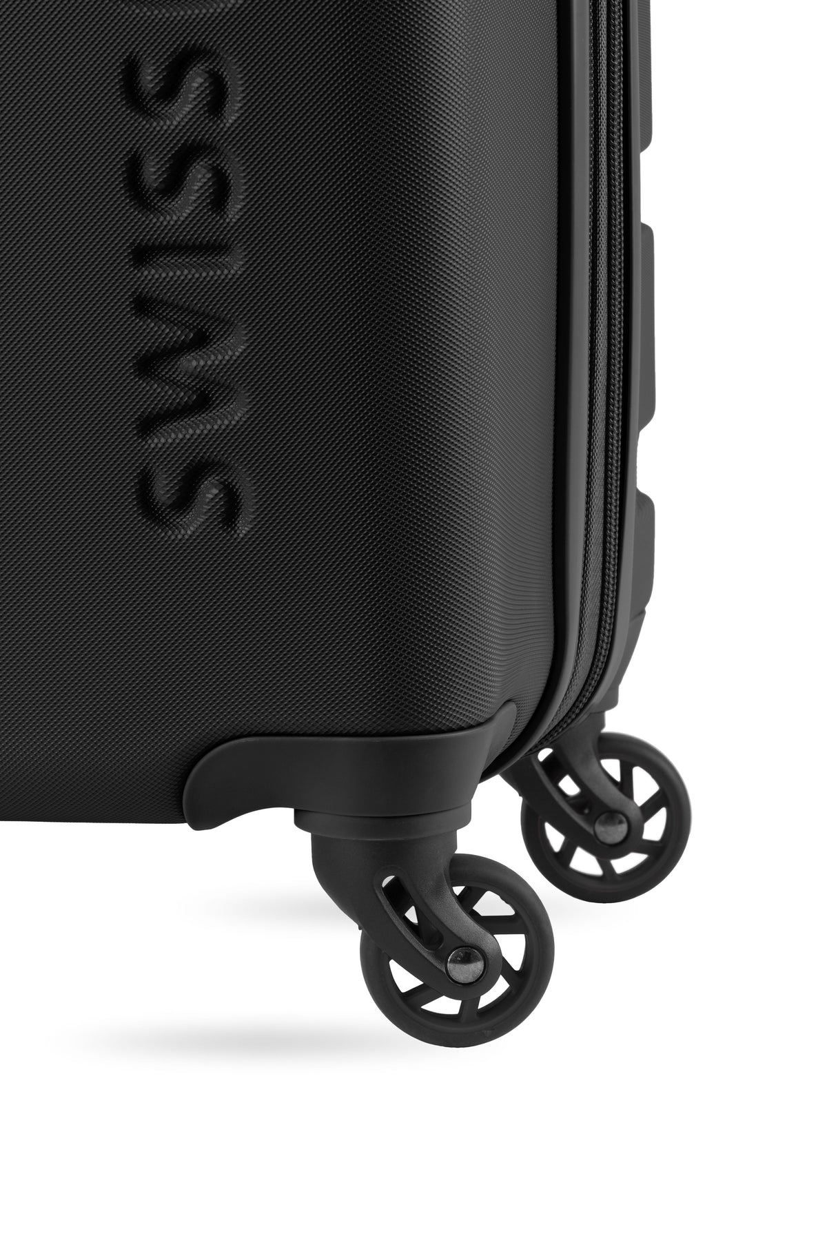 SWISSGEAR Signature Carry-On Spinner - Black - LE - 11