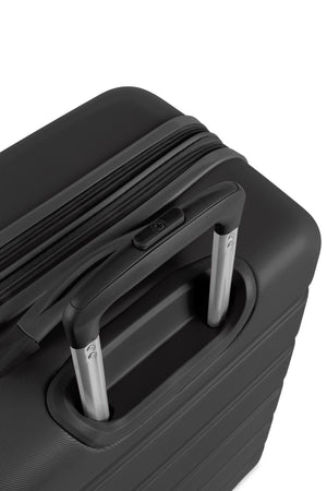 SWISSGEAR Signature Medium Checked Spinner in Limited Edition Black