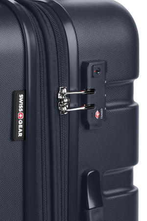 SWISSGEAR Signature Medium Checked Spinner in Navy