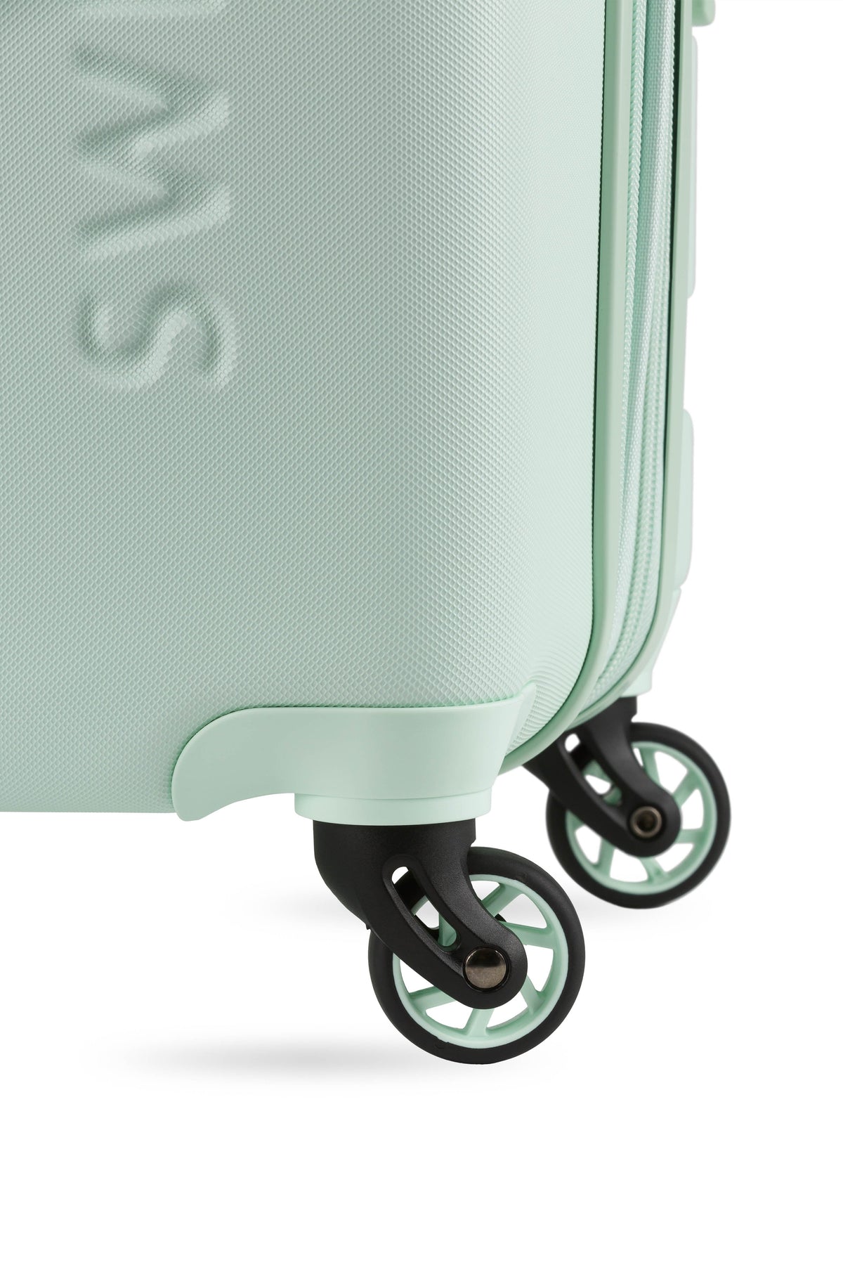 SWISSGEAR Signature Carry-On Spinner - Clearly Aqua - 13