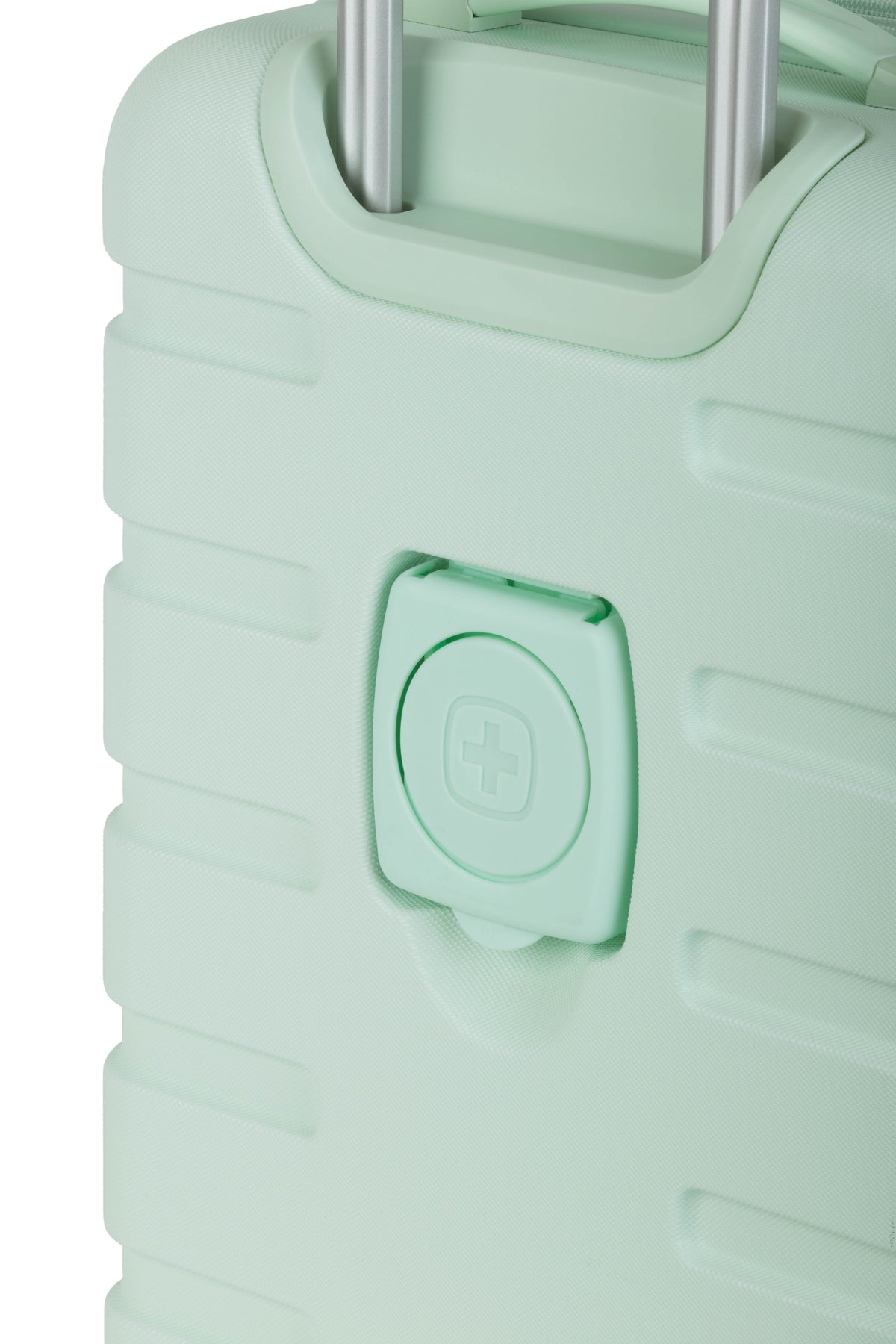SWISSGEAR Signature Carry-On Spinner - Clearly Aqua - 10