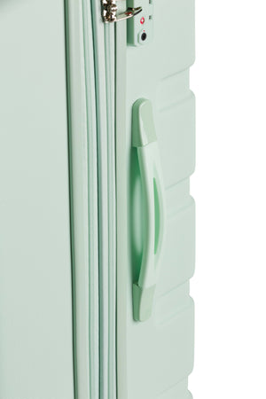 SWISSGEAR Modern Traveler Medium Checked Bundle in Clearly Aqua/Black/Grey