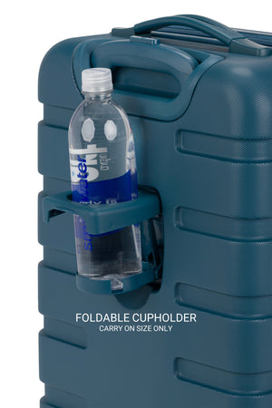 SWISSGEAR Signature Carry On Spinner in Atlas Blue