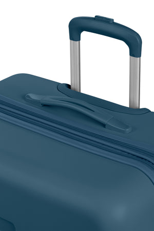 SWISSGEAR Signature Large Checked Spinner in Atlas Blue