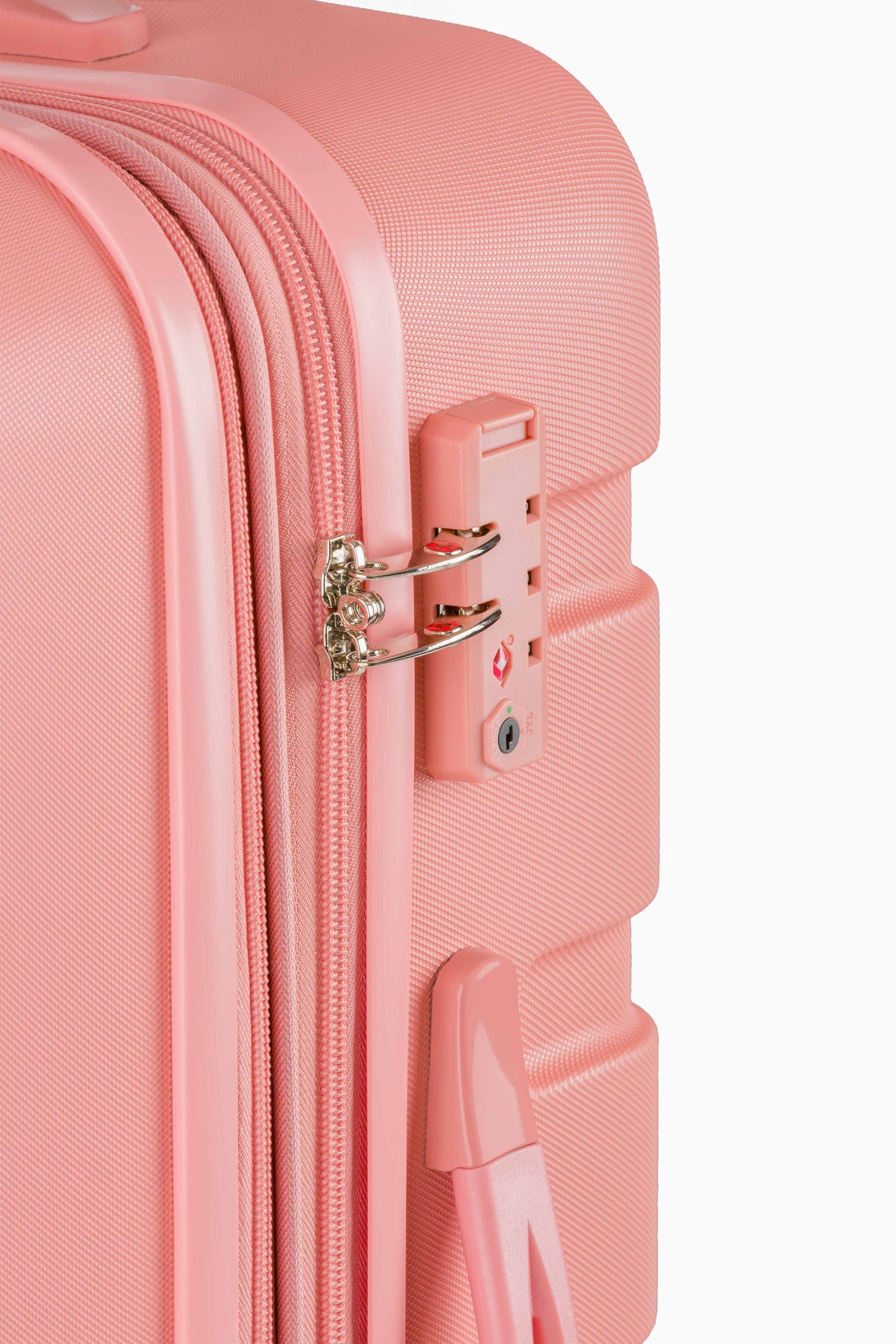 SWISSGEAR Signature Medium Checked Spinner - Coral - 07