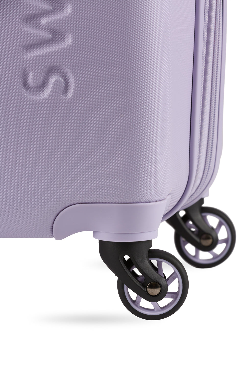 SWISSGEAR Signature Medium Checked Spinner - Evening Haze - 09