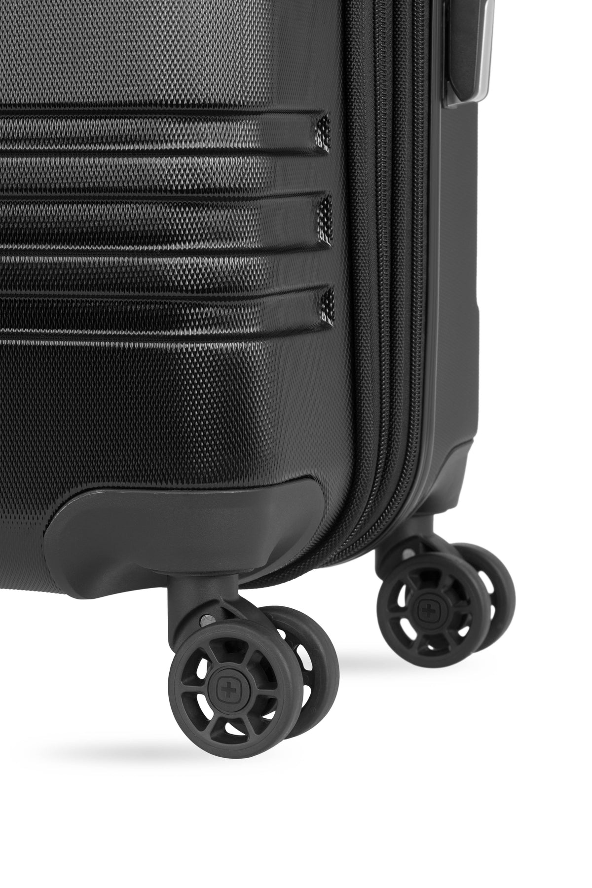 SWISSGEAR Medium Checked Hybrid Shell Spinner - Black - 09