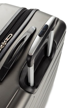 Swissgear 7790 Expandable Hardside Spinner 3pc Luggage Set - Push-button locking telescopic handle