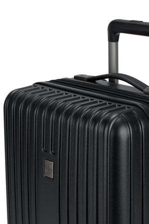 SWISSGEAR Ridge Carry On Spinner in Limited Edition Black