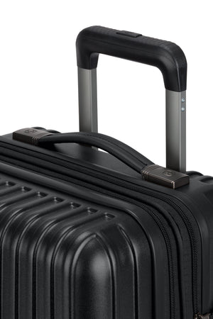 SWISSGEAR Ridge Carry On Spinner in Limited Edition Black