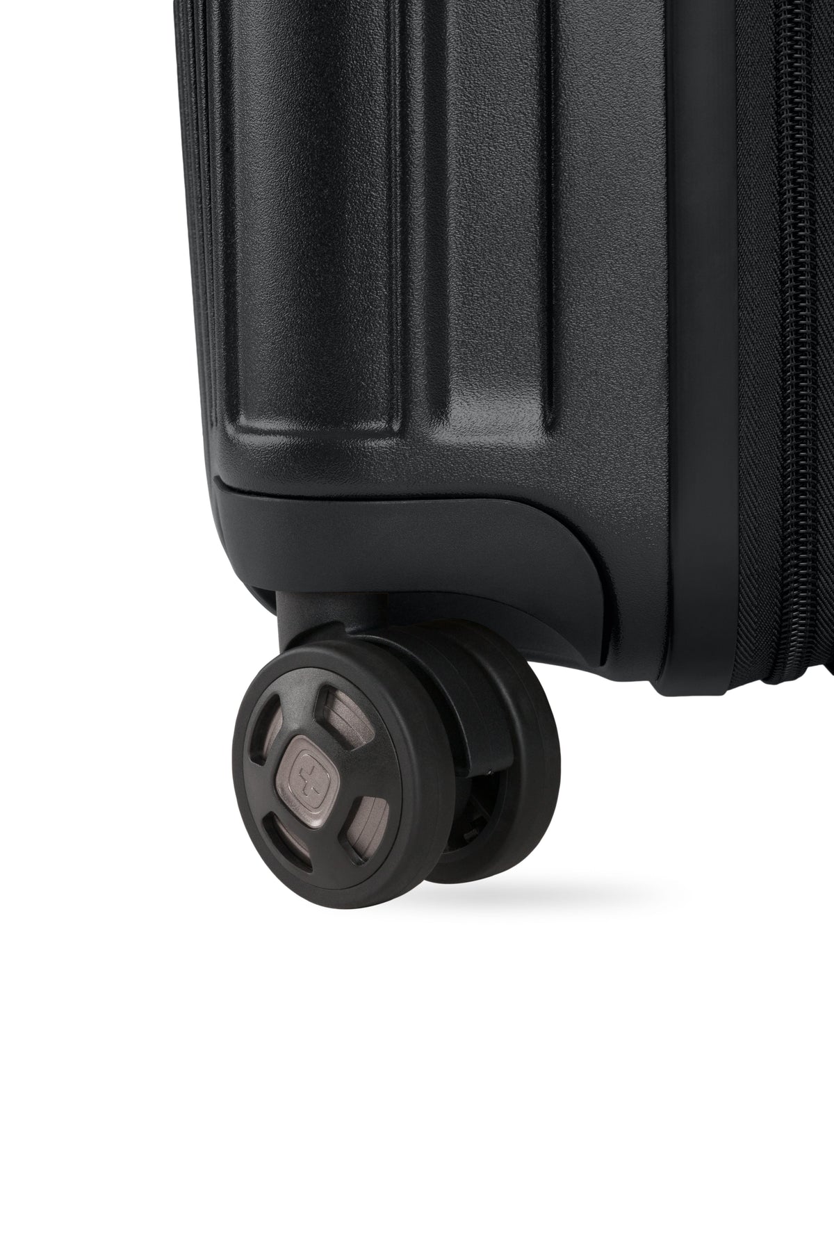 SWISSGEAR Ridge Carry-On Spinner - Black - LE - 13