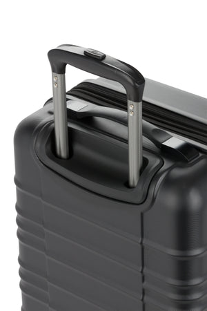 SWISSGEAR Cascade II Carry-On Spinner in Black