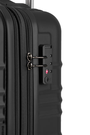 SWISSGEAR Cascade II Carry On Spinner in Black