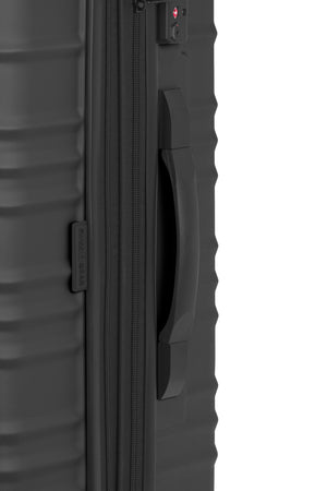 SWISSGEAR Cascade II Medium Checked Spinner in Limited Edition Black