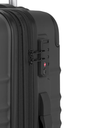 SWISSGEAR Cascade II Medium Checked Spinner in Limited Edition Black