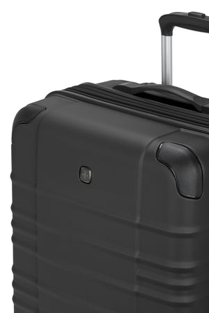 SWISSGEAR Cascade II Medium Checked Spinner in Limited Edition Black