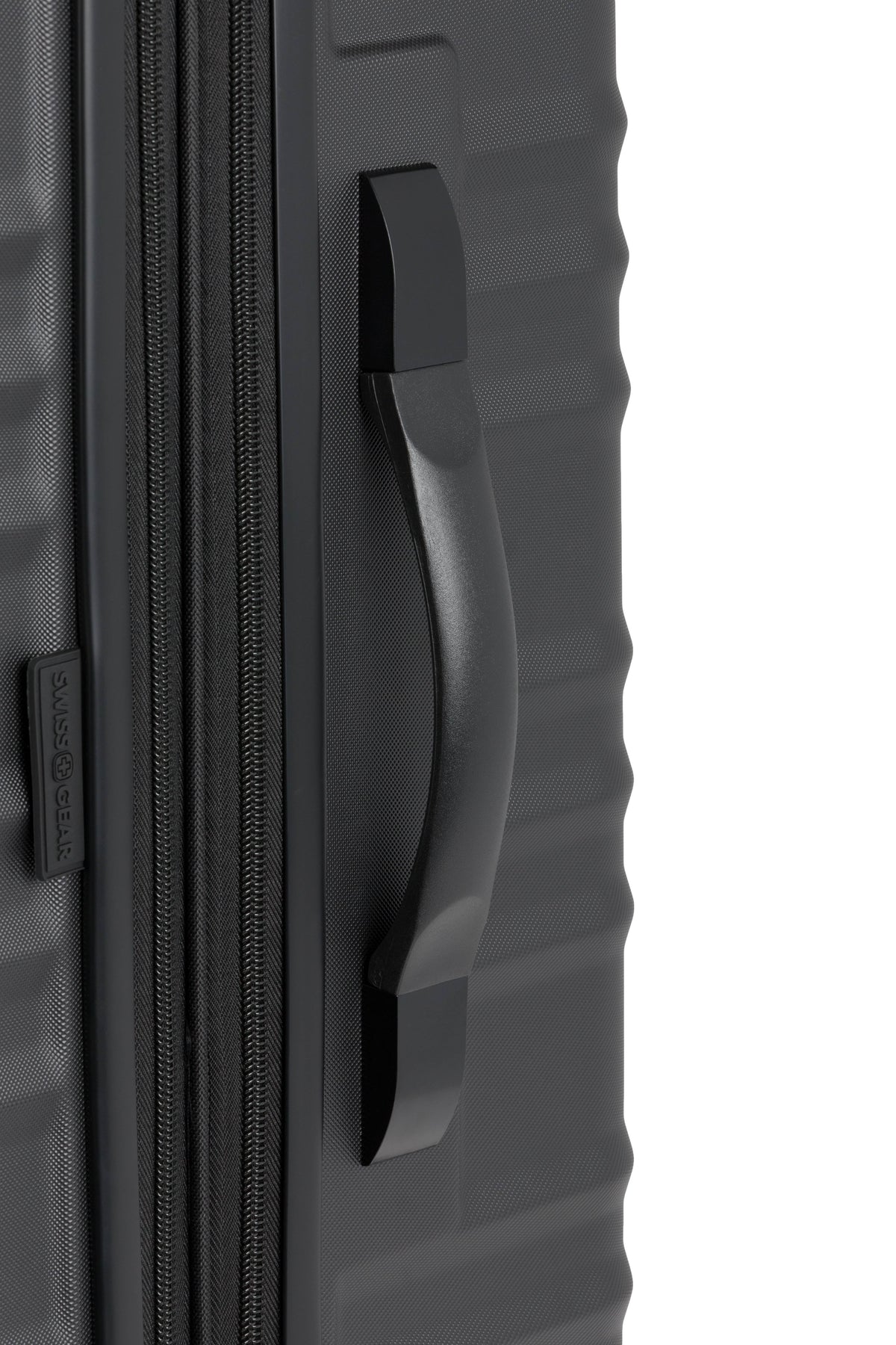 SWISSGEAR Cascade II Large Checked Spinner - Black - 10
