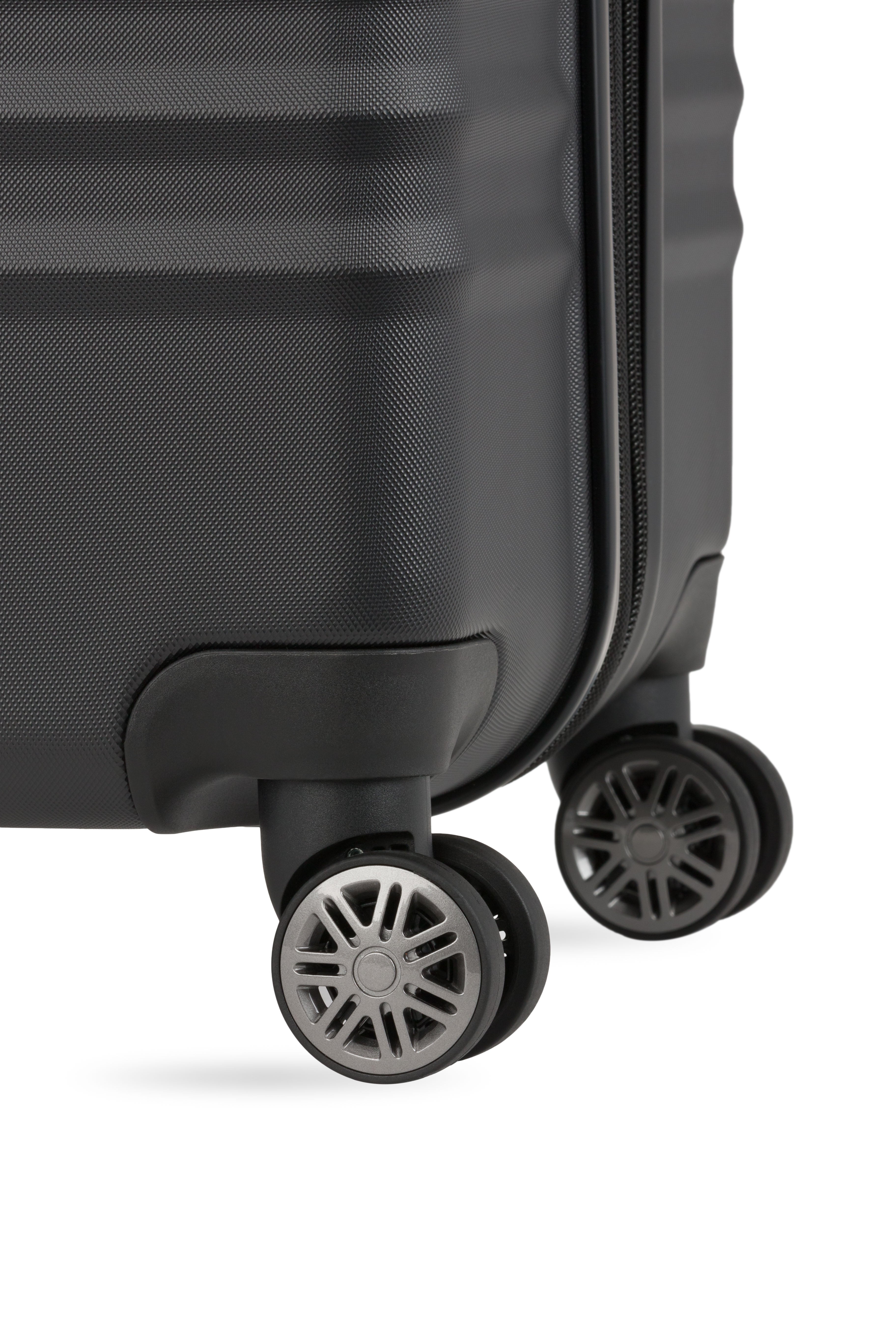 SWISSGEAR Cascade II Large Checked Spinner - Black - 09