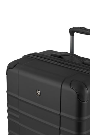 SWISSGEAR Cascade II Large Checked Spinner in Limited Edition Black