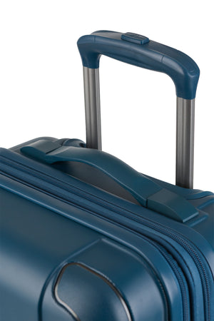 SWISSGEAR Cascade II Carry On Spinner in Atlas Blue