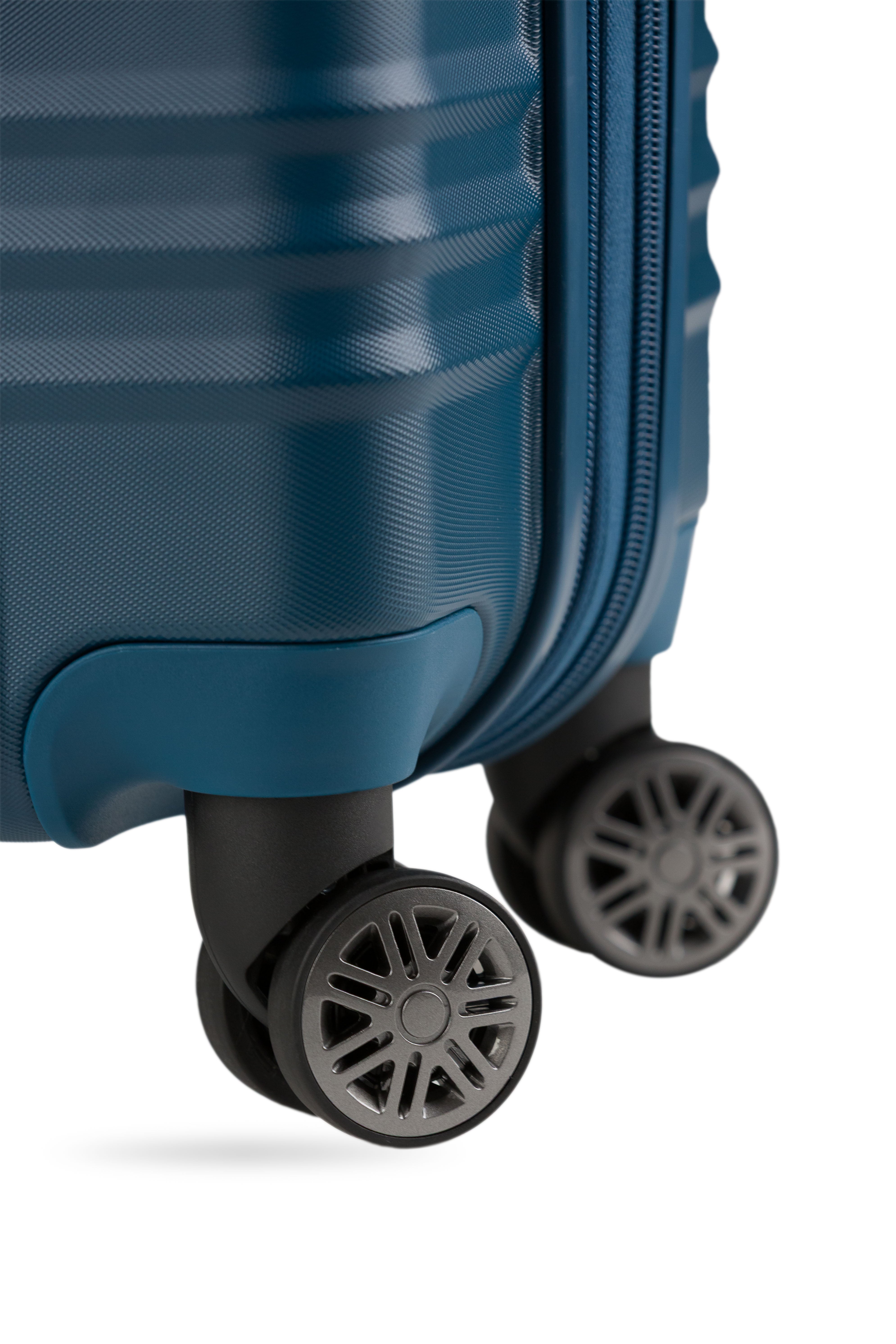 SWISSGEAR Cascade II Carry-On Spinner - Atlas Blue - 11