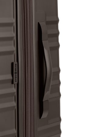 SWISSGEAR Cascade II Large Checked Spinner in Java