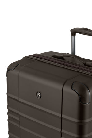 SWISSGEAR Cascade II Large Checked Spinner in Java