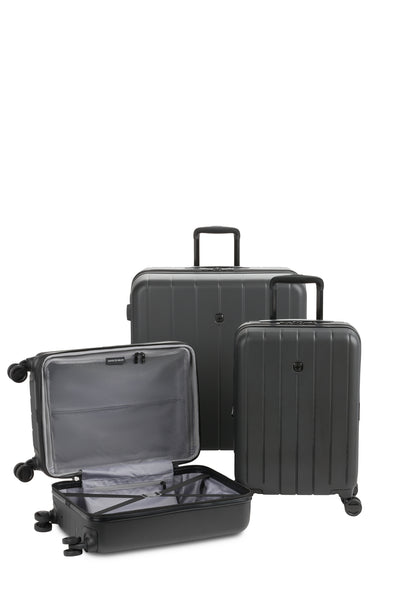 SWISSGEAR Wanderlust Pro BigBox 3-Piece Spinner Set in Black