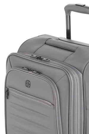 SWISSGEAR 8099 21 Inch Expandable Spinner Carry On Luggage 