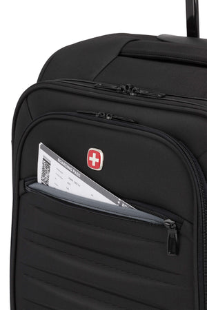 SWISSGEAR 8260 Carry-On Spinner