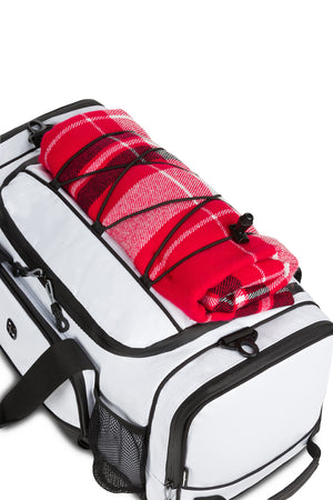 Swissgear 9000 20” Apex Duffel Bag Bungee-cord system to hold extra gear 