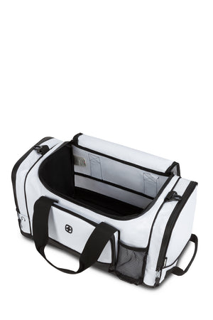 Swissgear 9000 20” Apex Duffel Bag Spacious main compartment for large gear 
