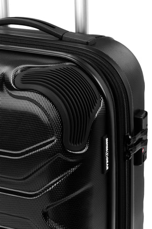 SWE46800 Carry On Spinner in Black