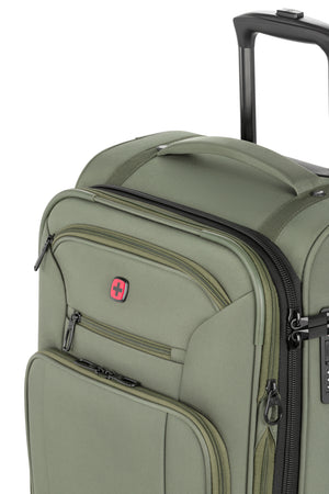 Wenger WG7062 Carry-on Spinner in Green