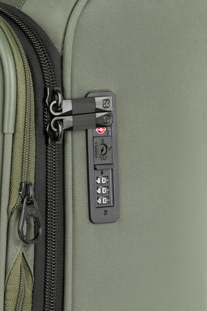 Wenger WG7062 Carry-on Spinner in Green