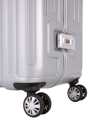 Swissgear 6595 18” Deluxe Framed Carry On Hardside Spinner Luggage - Silver