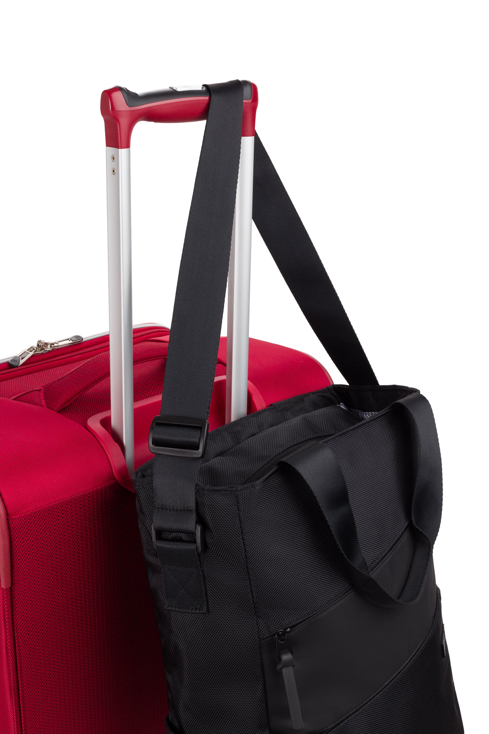 SWISSGEAR 7900 Medium Checked Spinner