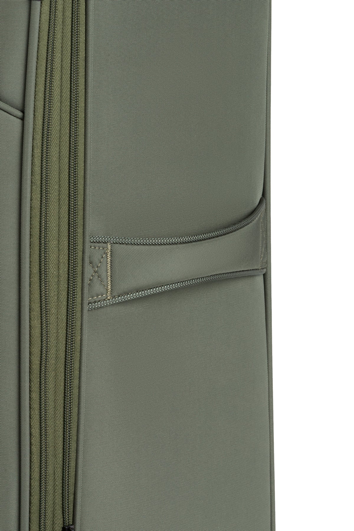 SWISSGEAR Sion II Medium Checked Spinner - Olive Green - 08