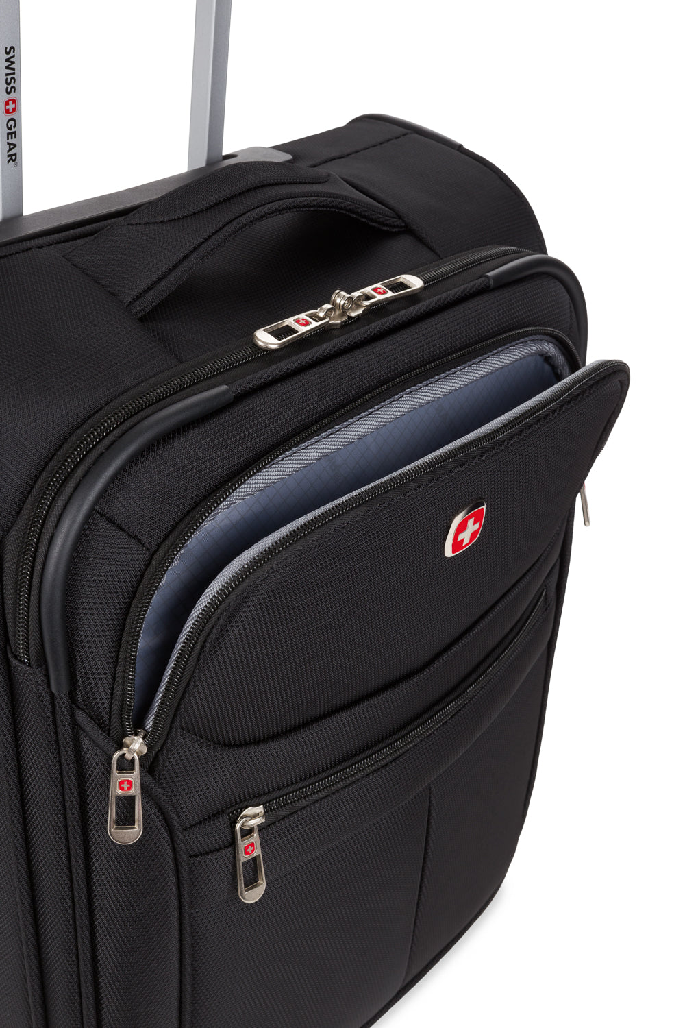 Swissgear 2pc Weekend Luggage Set Two front pockets for additional storage space