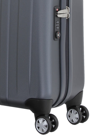 Swissgear 6151 Deluxe Hardside Spinner Luggage 360-degree, multi-directional spinner wheels