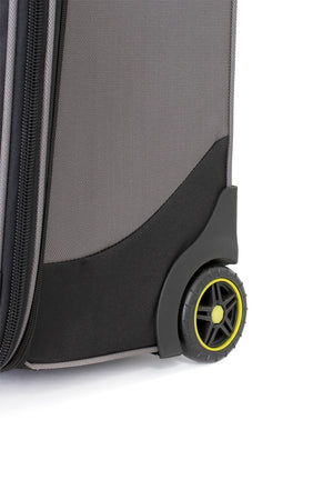Swissgear 7261 30” Wheeled Upright Luggage Outboard wheel system