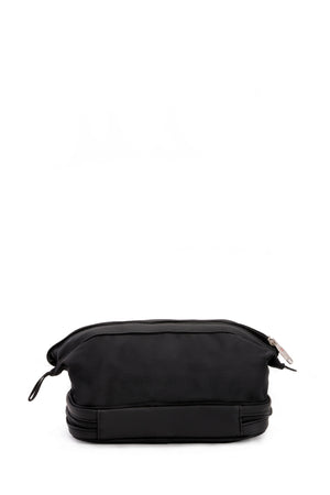 Swissgear 8756 Deluxe Framed Toiletry Kit Bottom zippered compartment 